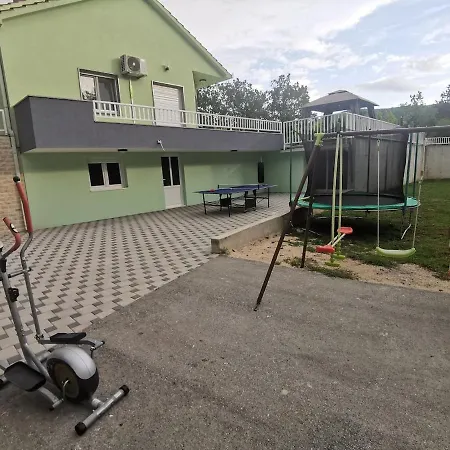 Kuca Za Odmor -fourm